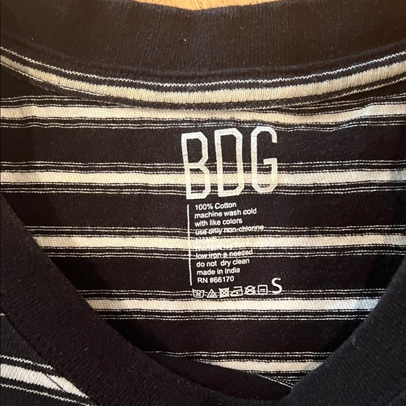 BDG Monochrome Striped Tee - Picture 2 of 3